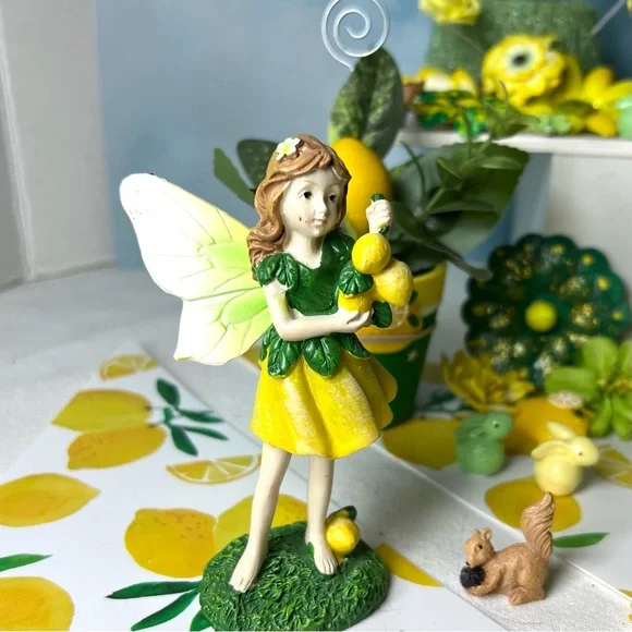 LEMON DROP LANE MINI FAIRY GARDEN SET - Picture 2 of 16